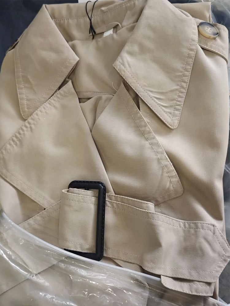 Trench Beige Sartoriale da Donna - Edizione Autunno