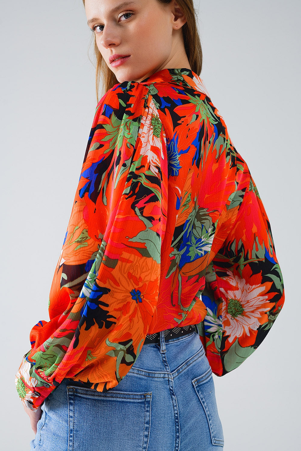Floral Balloon Sleeves Chiffon Shirt in Black-1
