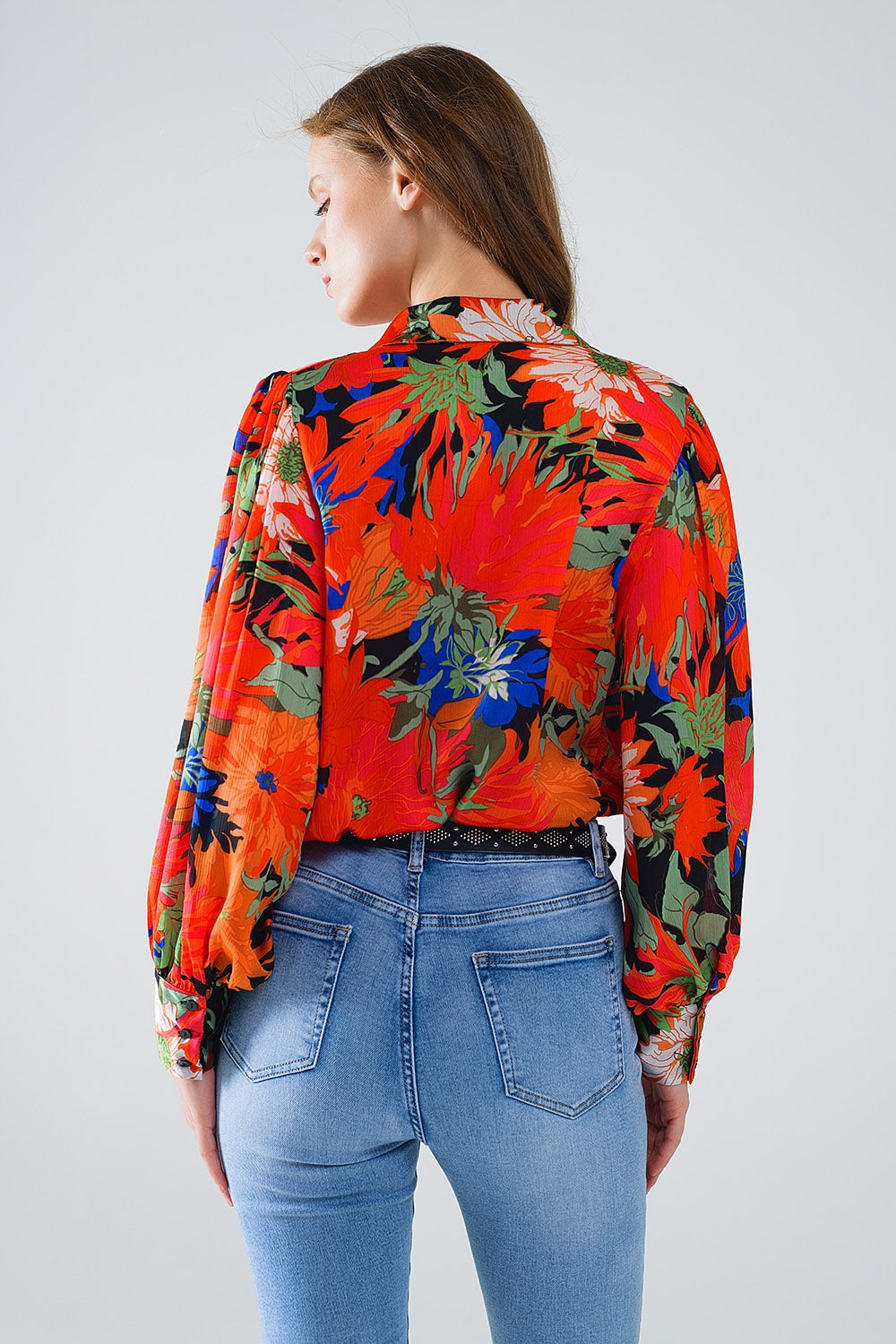 Floral Balloon Sleeves Chiffon Shirt in Black-4